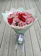 Букет цветов из:  Альстромерии в Свободе