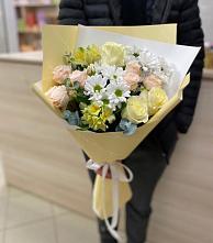 Букет цветов из:  Альстромерии, Розы и Хризантемы #REPLACE_PRED# Свободе