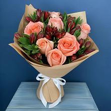 Букет цветов из:  Розы и Альстромерии #REPLACE_PRED# Свободе