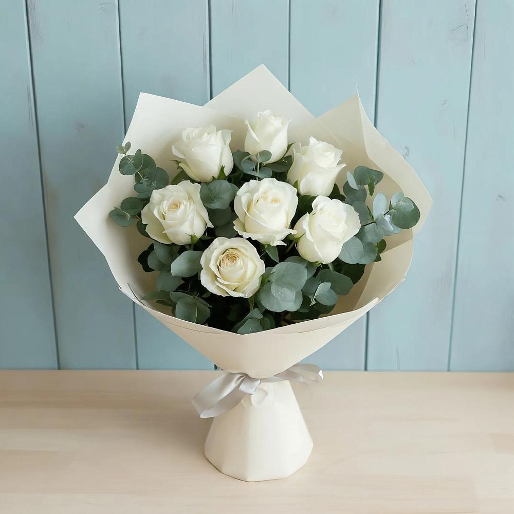Букет Белые розы в Эвкалипте в Свободе