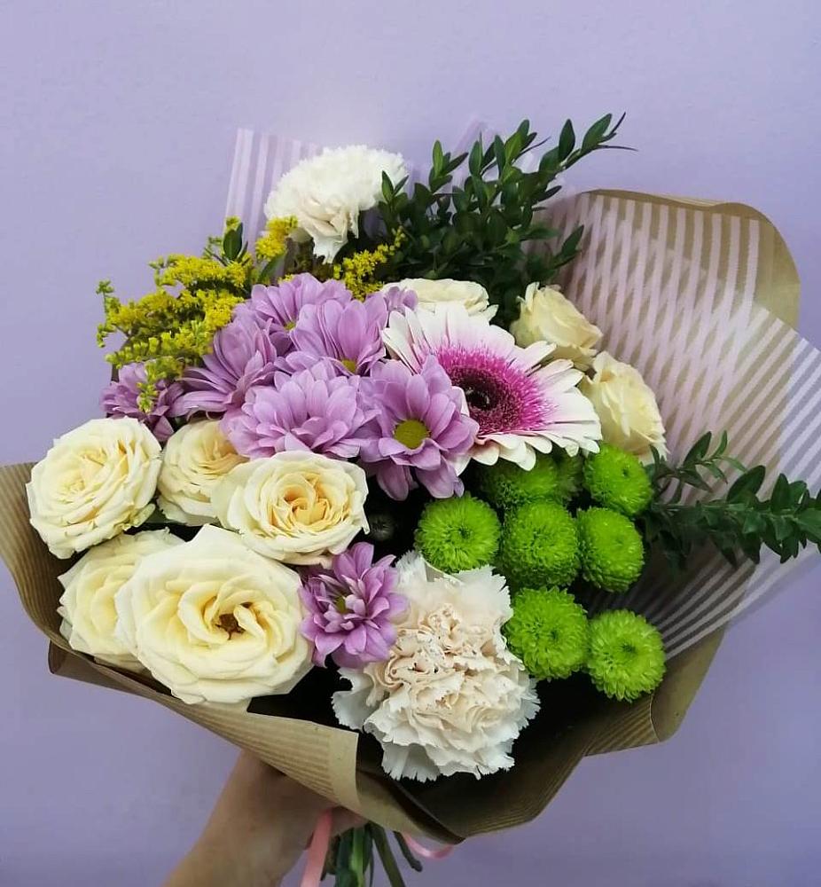 Букет цветов из: Хризантемы, Розы, Гвоздики и Герберы в Свободе