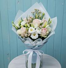 Букет цветов из:  Розы и Лизиантусы #REPLACE_PRED# Свободе