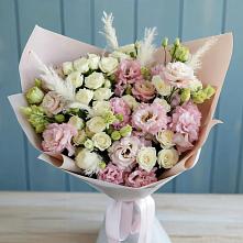 Букет цветов из:  Альстромерии и Розы в Свободе